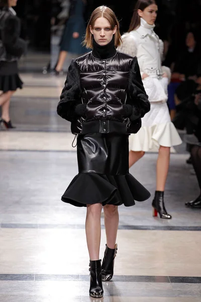 Look 31